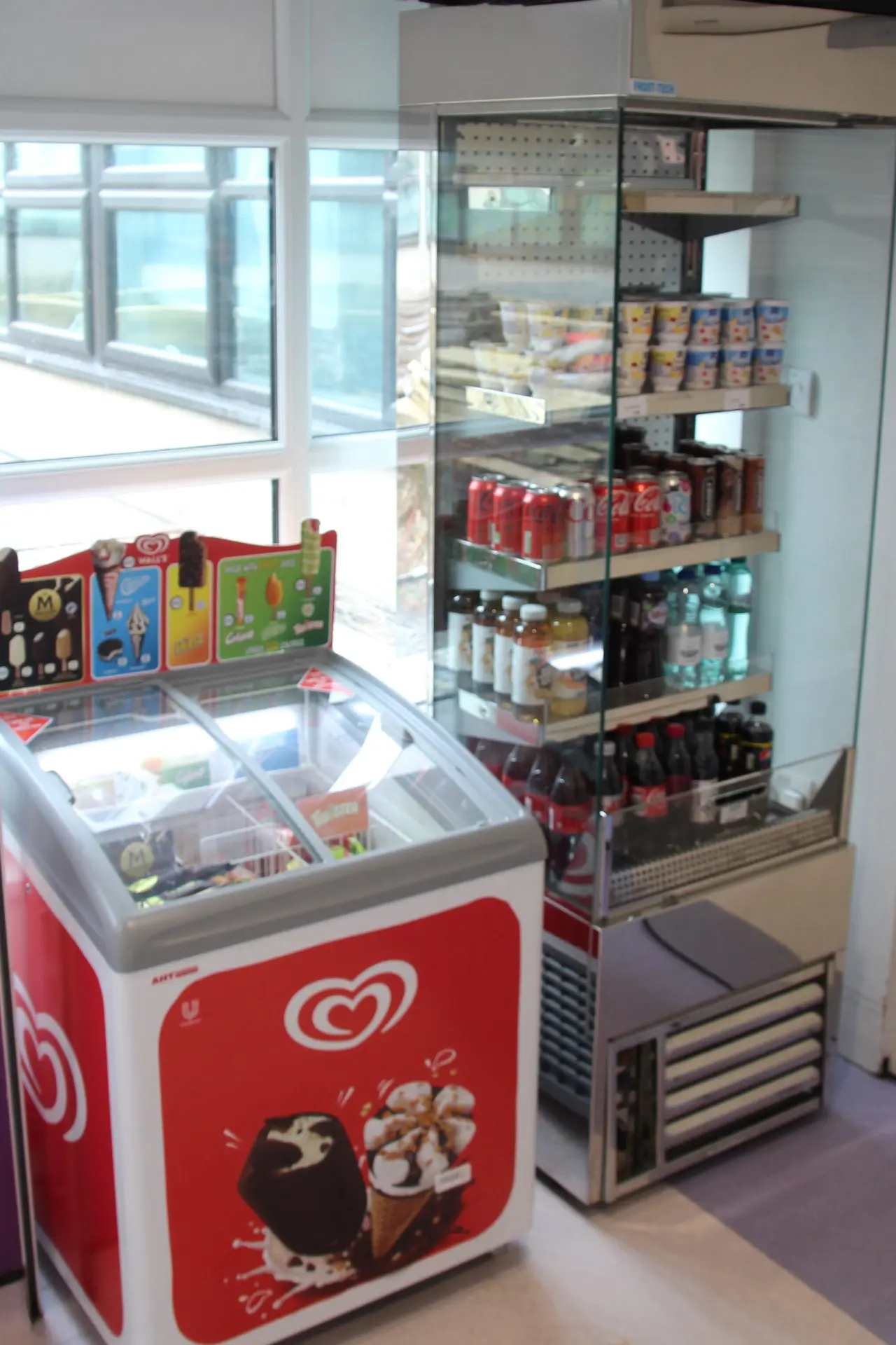 ice cream fridge 1440